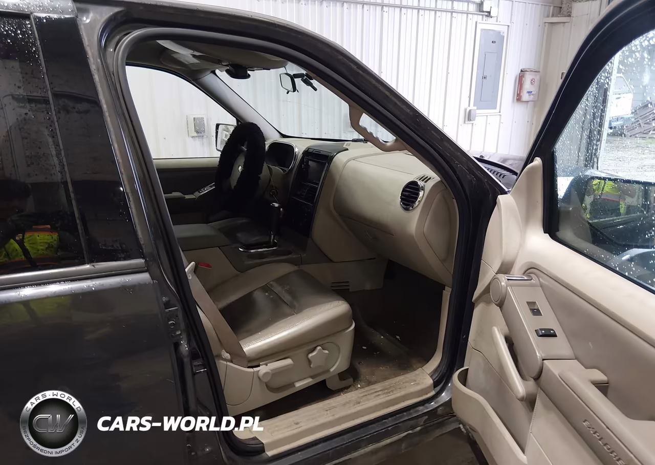 2007 Ford Explorer Xlt VIN:1FMEU73E67UB46136 - 5