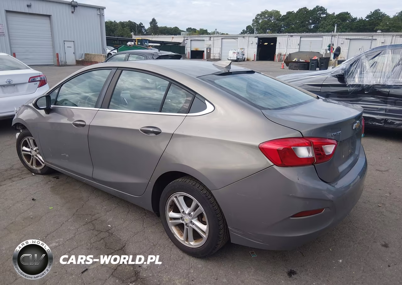 2017 Chevrolet Cruze Lt Auto VIN:1G1BE5SMXH7172796 - 3