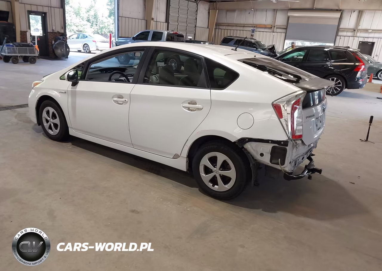 2013 Toyota Prius Two VIN:JTDKN3DU1D5628344 - 3