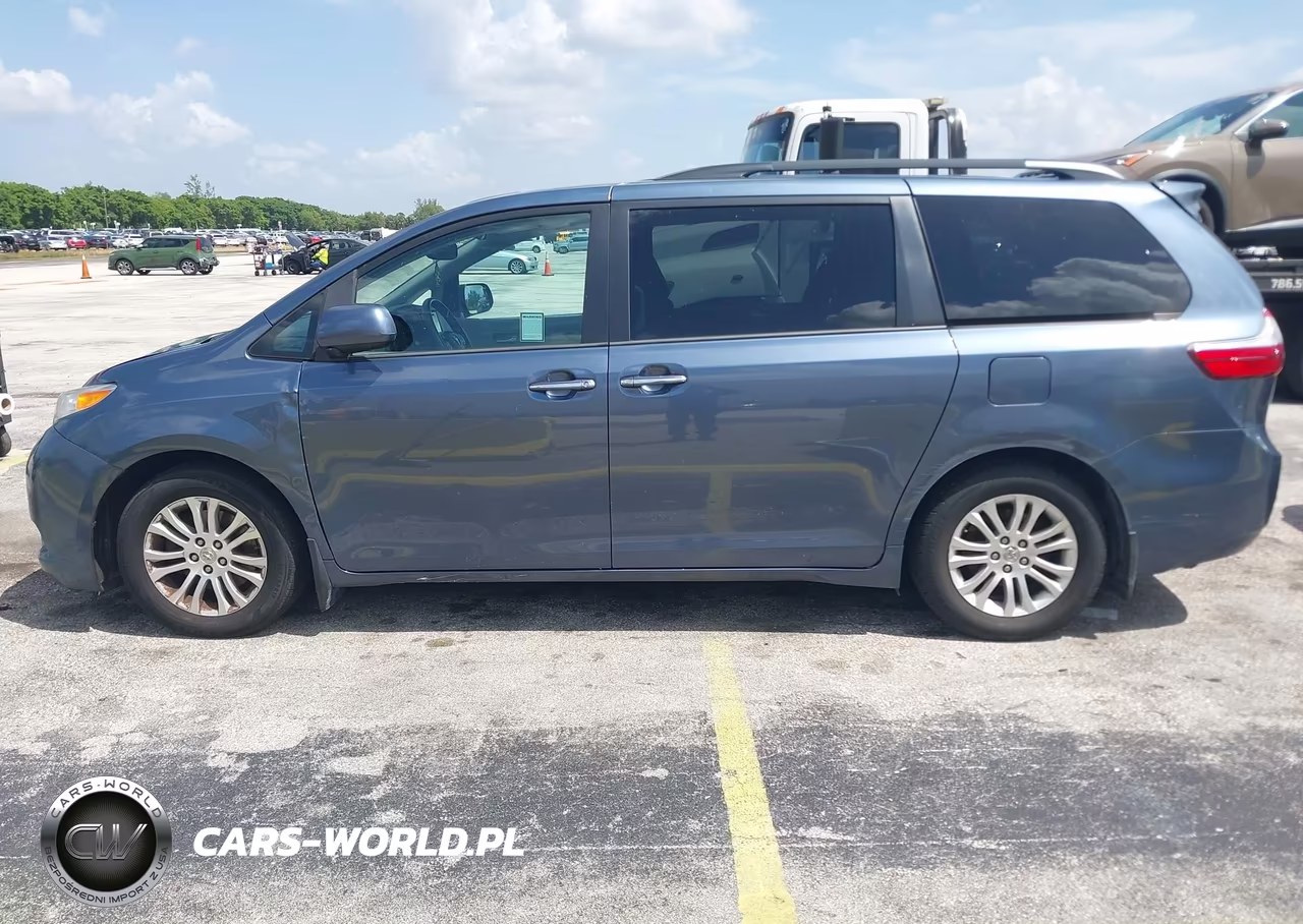 2016 Toyota Sienna Xle 8 Passenger VIN:5TDYK3DC6GS744762 - 14