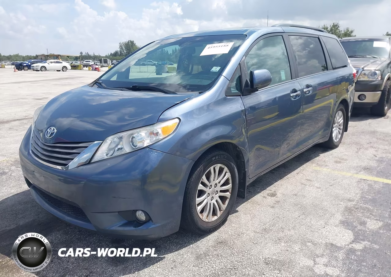 2016 Toyota Sienna Xle 8 Passenger VIN:5TDYK3DC6GS744762 - 2