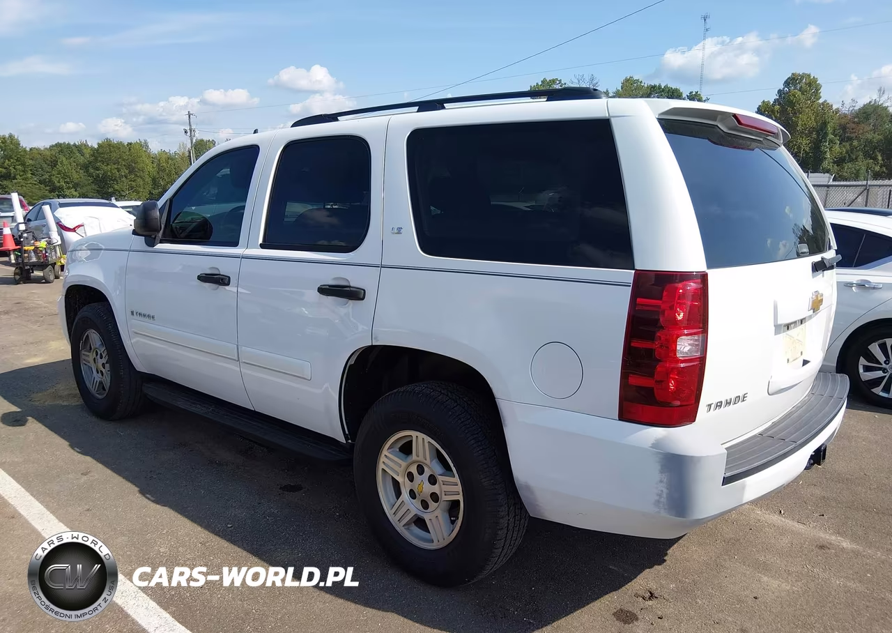 2008 Chevrolet Tahoe Ls VIN:1GNFC13CX8R179935 - 3