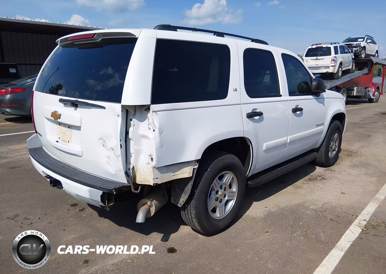 2008 Chevrolet Tahoe Ls VIN:1GNFC13CX8R179935 - 4