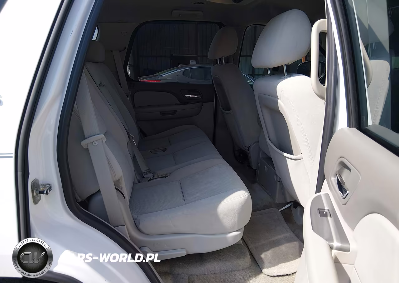 2008 Chevrolet Tahoe Ls VIN:1GNFC13CX8R179935 - 8