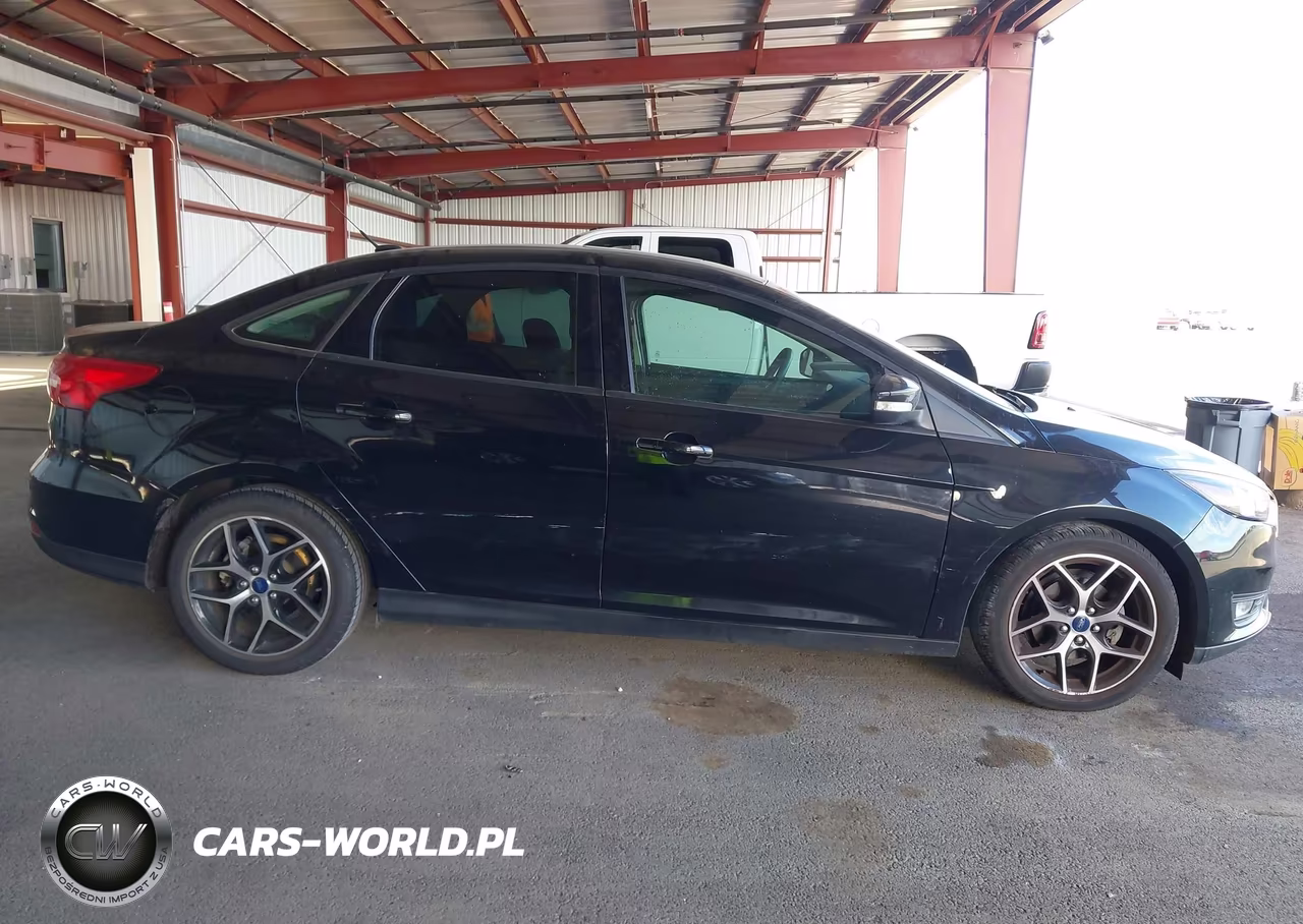 2018 Ford Focus Sel VIN:1FADP3H21JL205630 - 6