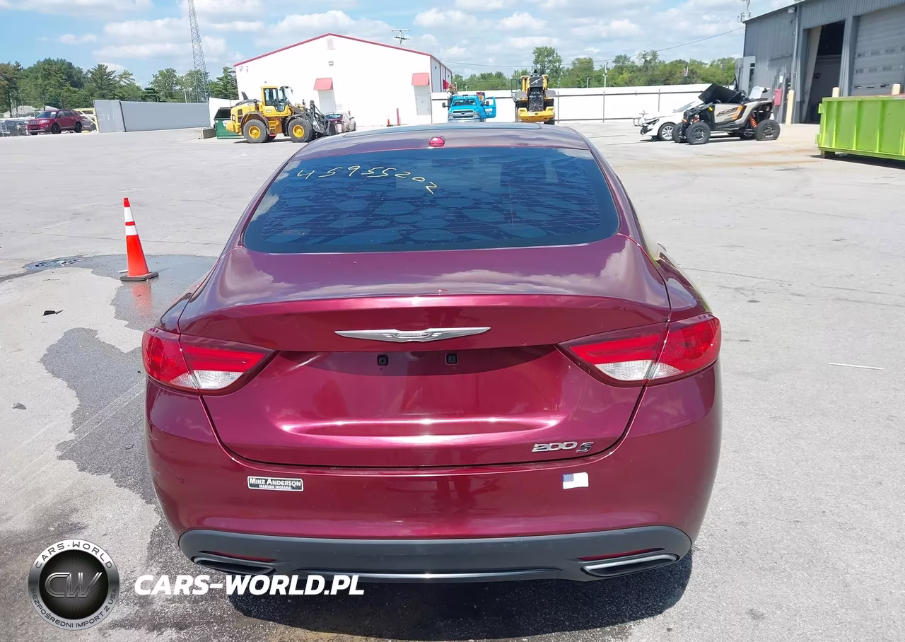 2015 Chrysler 200 S VIN:1C3CCCBB0FN554000 - 16