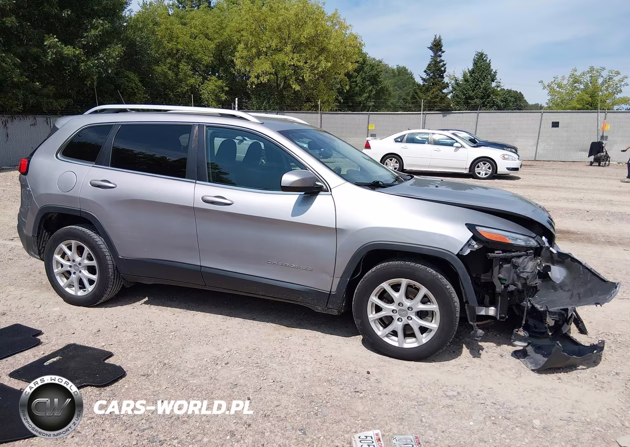 2018 Jeep Cherokee Latitude Fwd VIN:1C4PJLCB2JD573826 - 13
