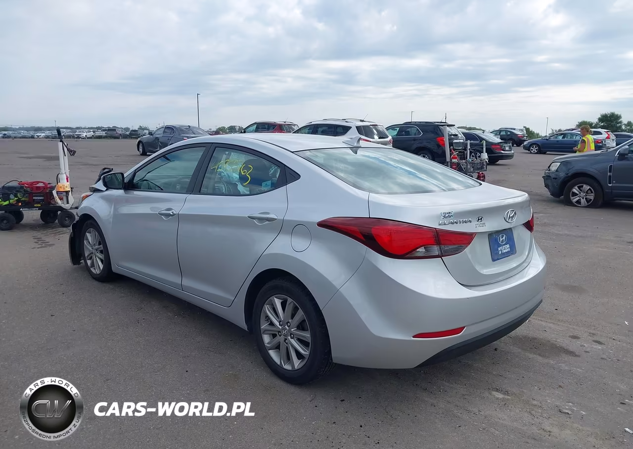2015 Hyundai Elantra Se VIN:5NPDH4AEXFH555271 - 3