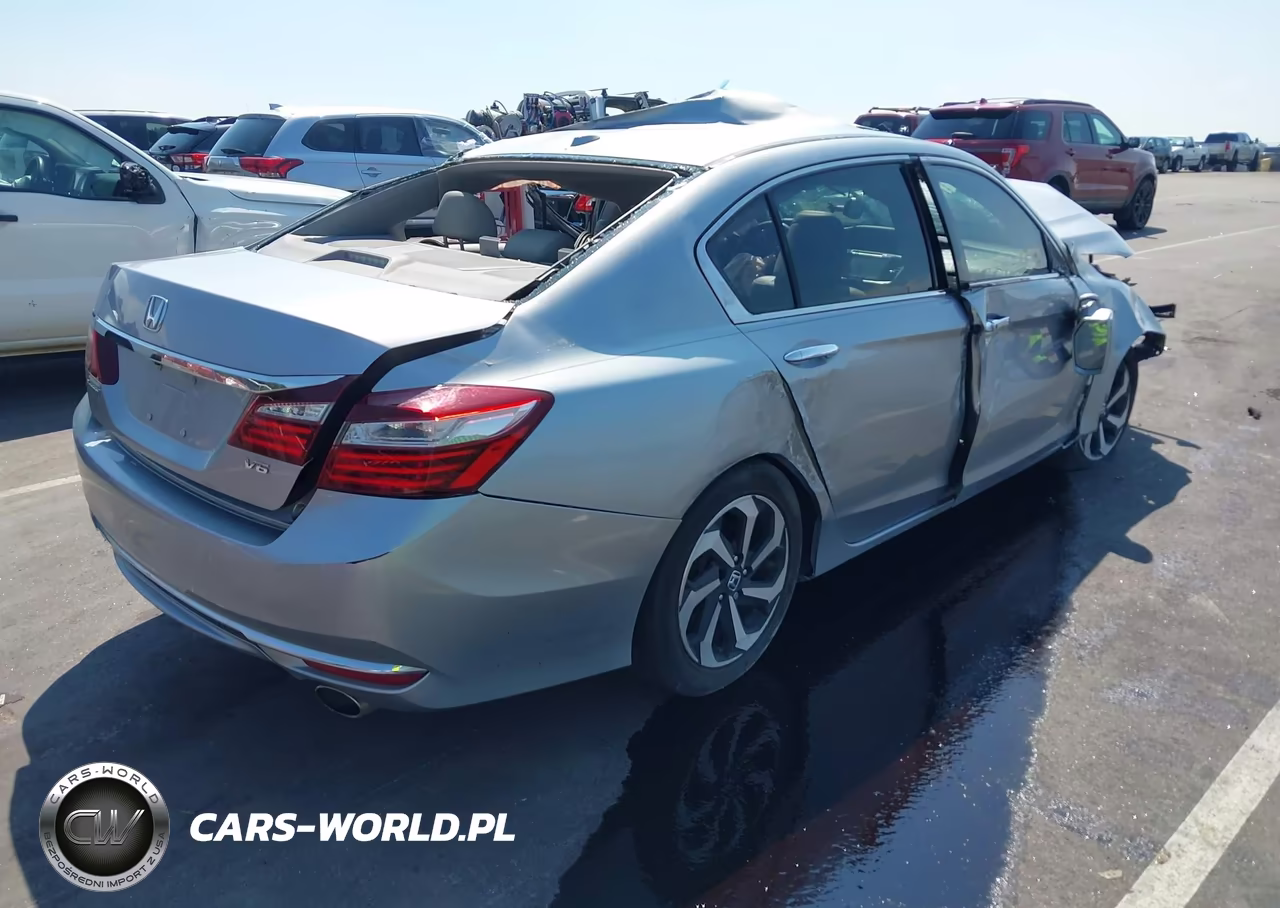 2017 Honda Accord Exl VIN:1HGCR3F87HA040679 - 4