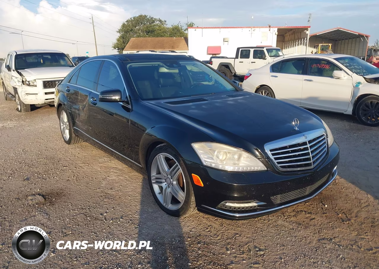 2013 Mercedes-Benz S 550 4Matic