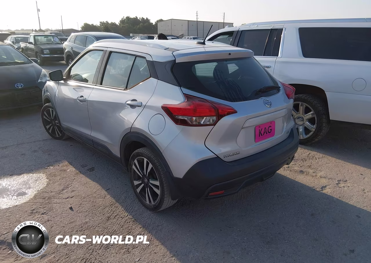 2018 Nissan Kicks Sv VIN:3N1CP5CU0JL533400 - 3