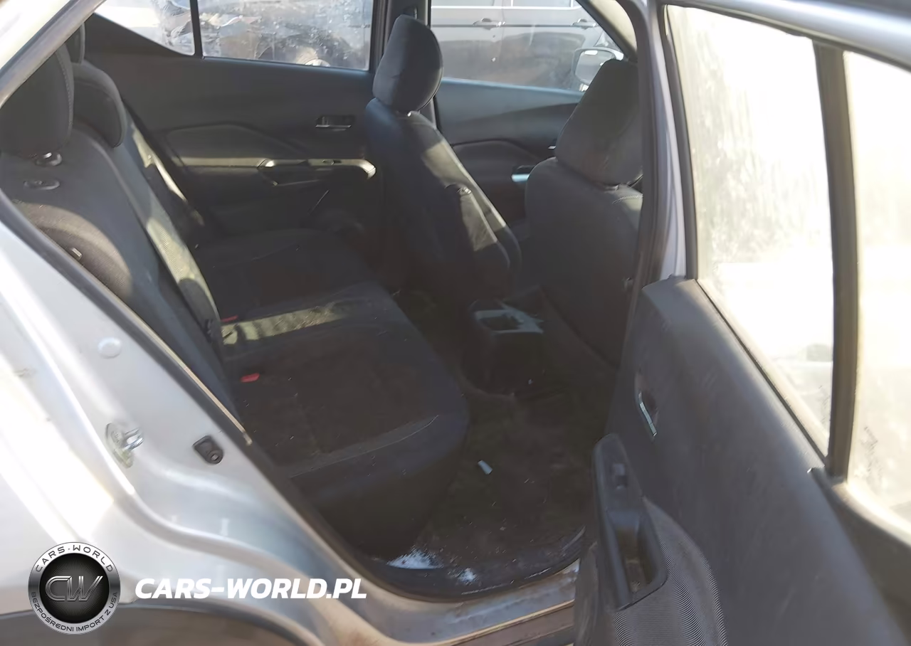 2018 Nissan Kicks Sv VIN:3N1CP5CU0JL533400 - 8