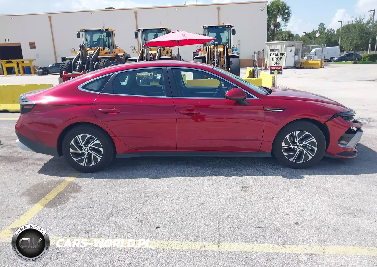 2026 Hyundai Sonata Hybrid Blue VIN:KMHL24JJ4TA170801 - 14