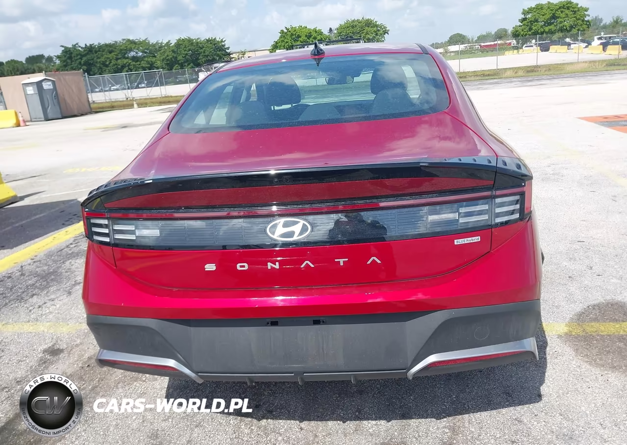 2026 Hyundai Sonata Hybrid Blue VIN:KMHL24JJ4TA170801 - 17