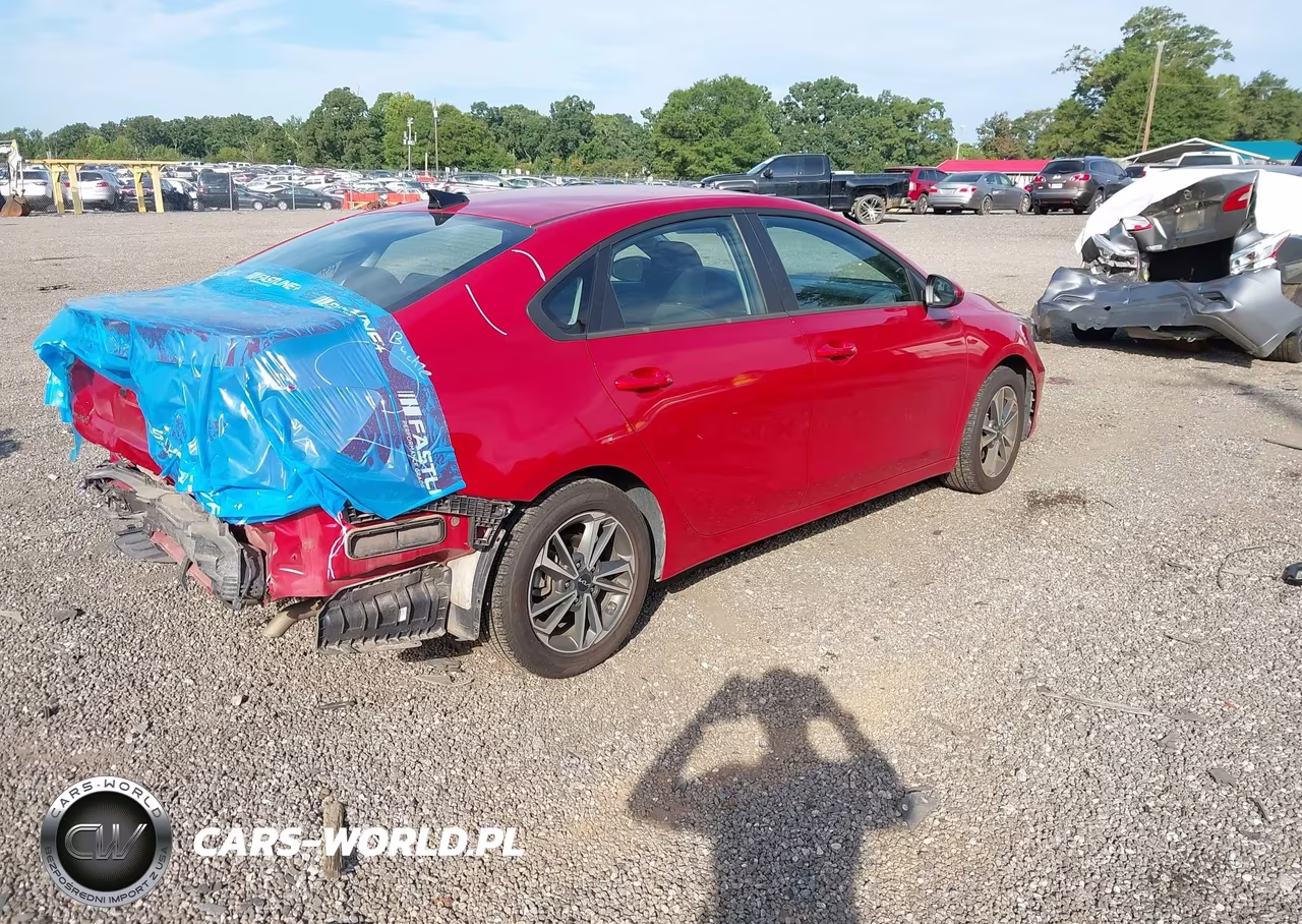 2024 Kia Forte Lxs VIN:3KPF24AD0RE779336 - 4