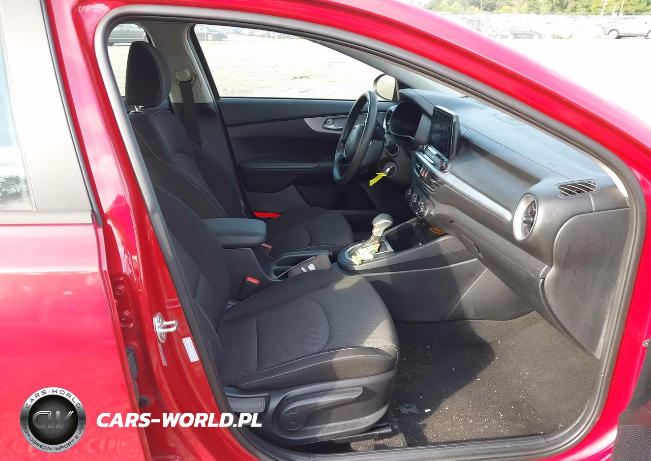 2024 Kia Forte Lxs VIN:3KPF24AD0RE779336 - 5
