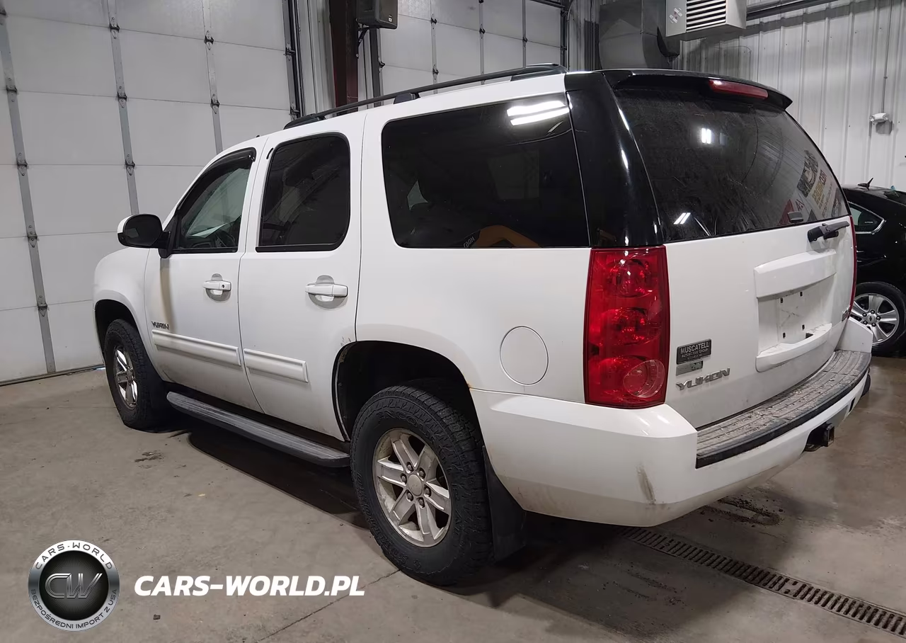 2011 GMC Yukon Sle VIN:1GKS2AE03BR229874 - 3
