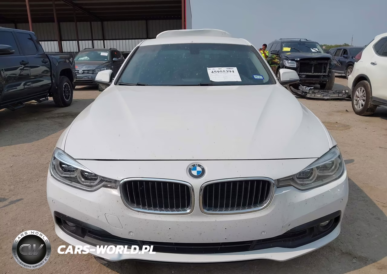 2018 BMW 320I VIN:WBA8E1G50JNU89318 - 12