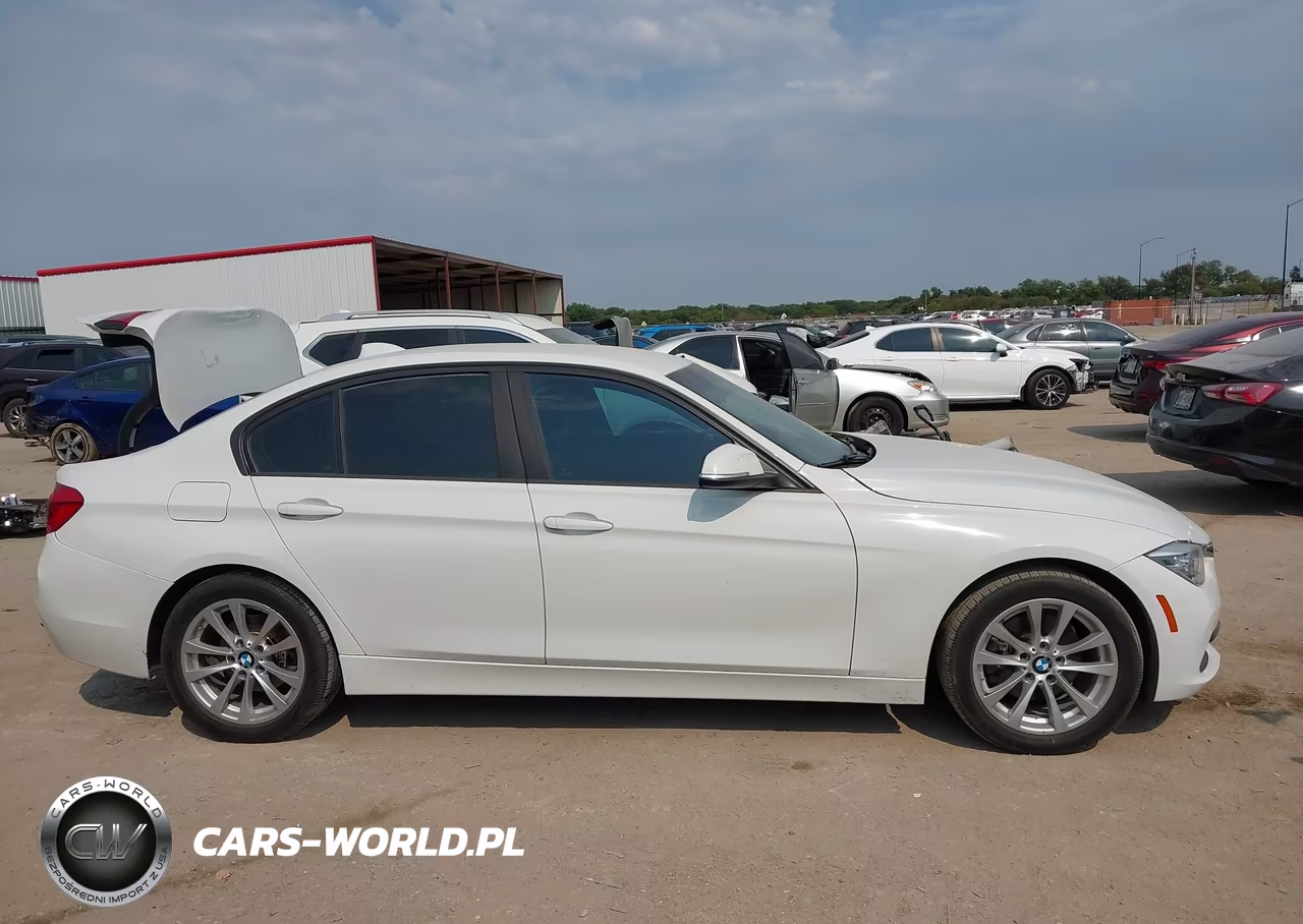 2018 BMW 320I VIN:WBA8E1G50JNU89318 - 13