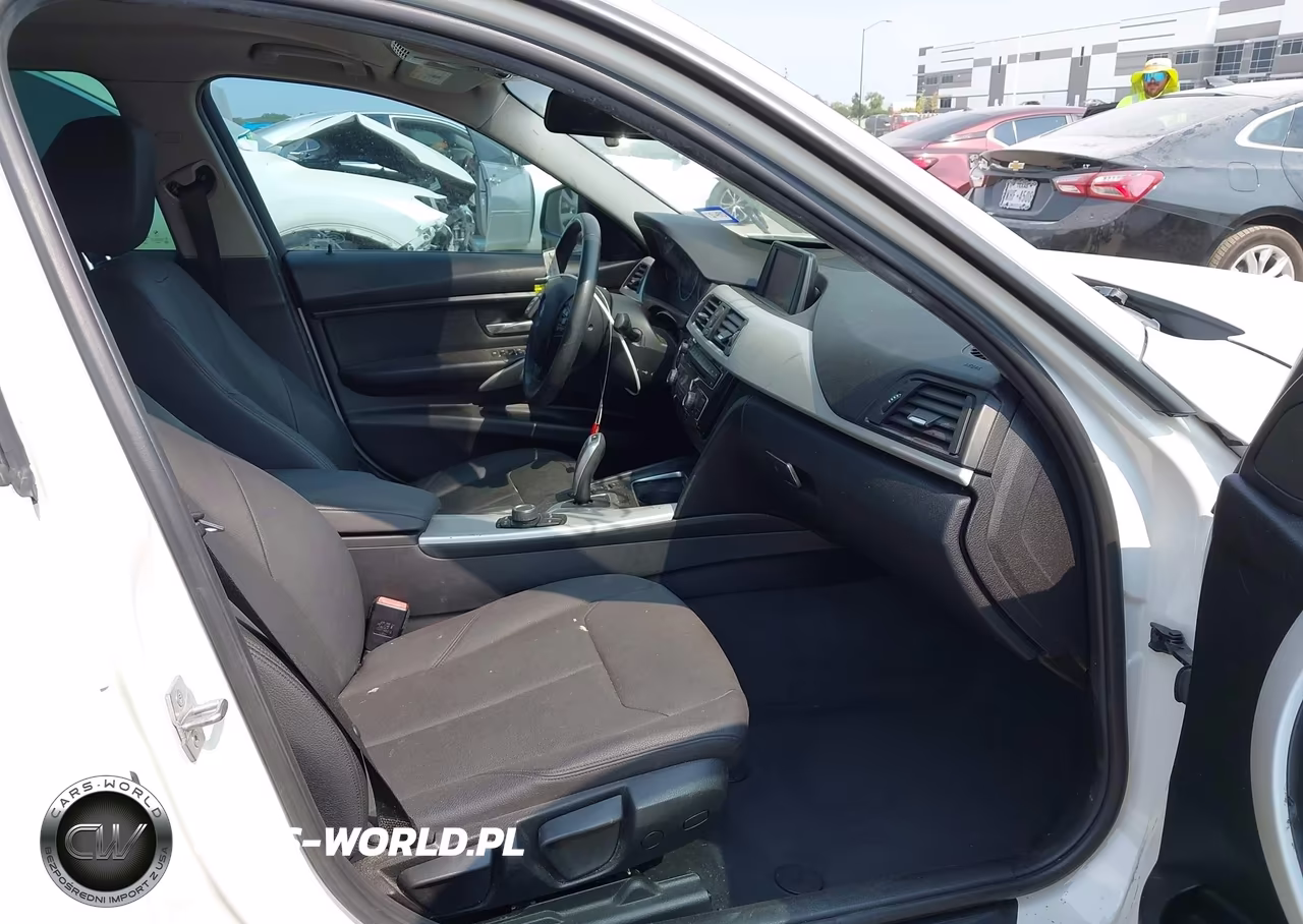 2018 BMW 320I VIN:WBA8E1G50JNU89318 - 5