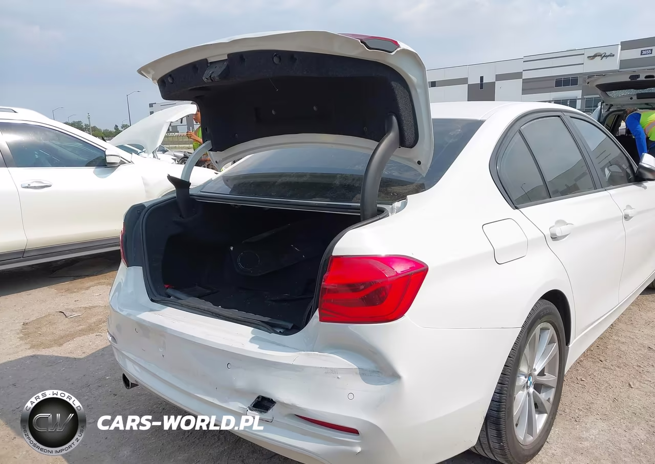2018 BMW 320I VIN:WBA8E1G50JNU89318 - 6