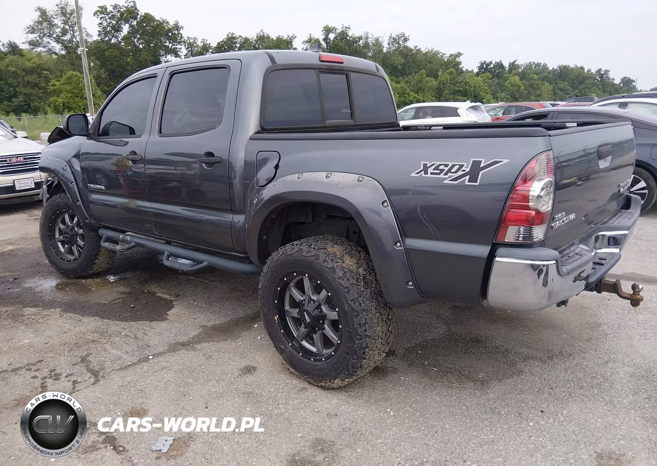 2014 Toyota Tacoma Prerunner V6 VIN:3TMJU4GN9EM156978 - 3