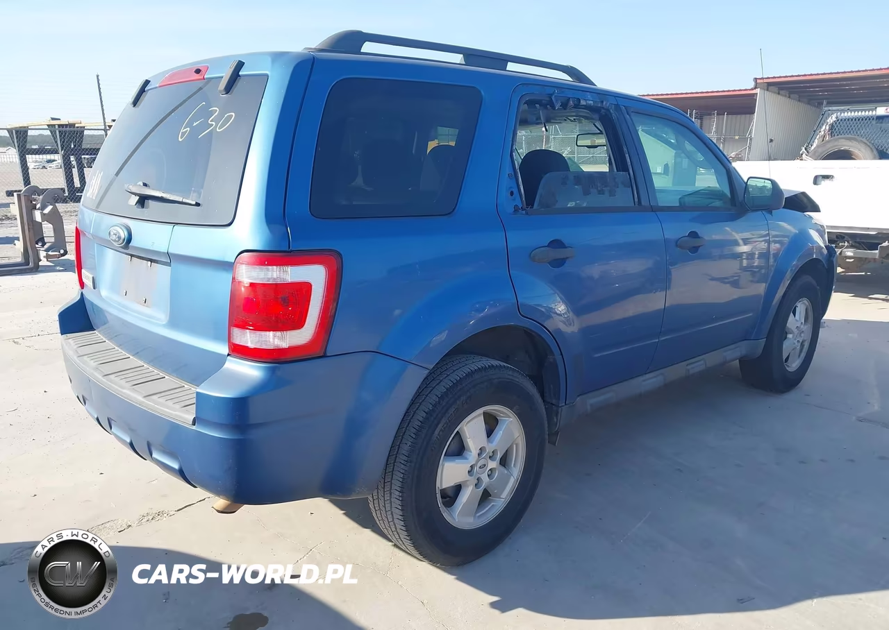 2009 Ford Escape Xlt VIN:1FMCU03779KA07289 - 4