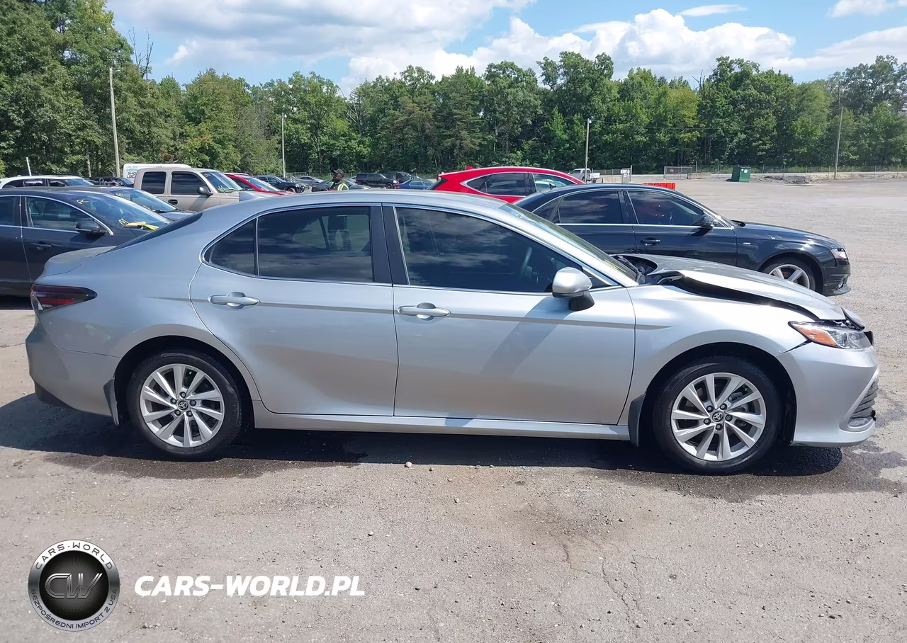 2024 Toyota Camry Le VIN:4T1C11AK3RU914633 - 13