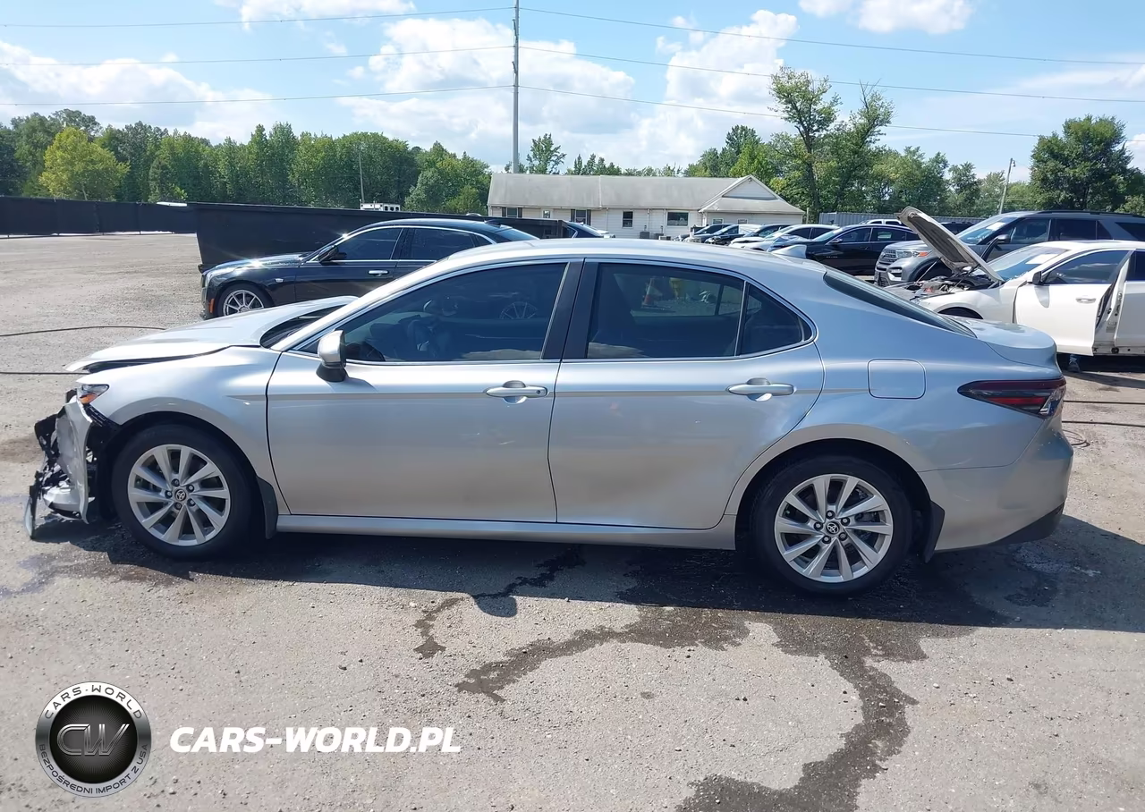 2024 Toyota Camry Le VIN:4T1C11AK3RU914633 - 14
