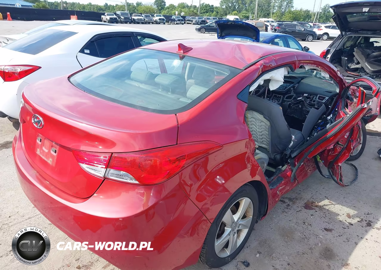 2013 Hyundai Elantra Gls VIN:KMHDH4AEXDU016793 - 4