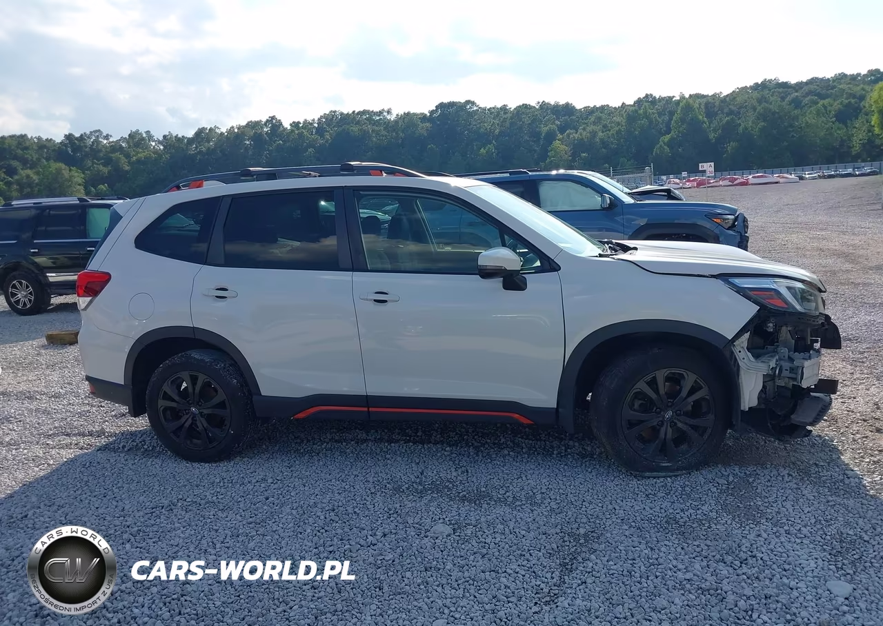 2021 Subaru Forester Sport VIN:JF2SKARC1MH564772 - 14