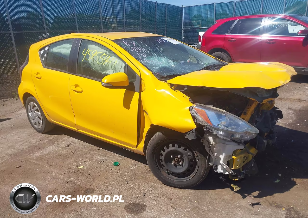 2015 Toyota Prius C Two