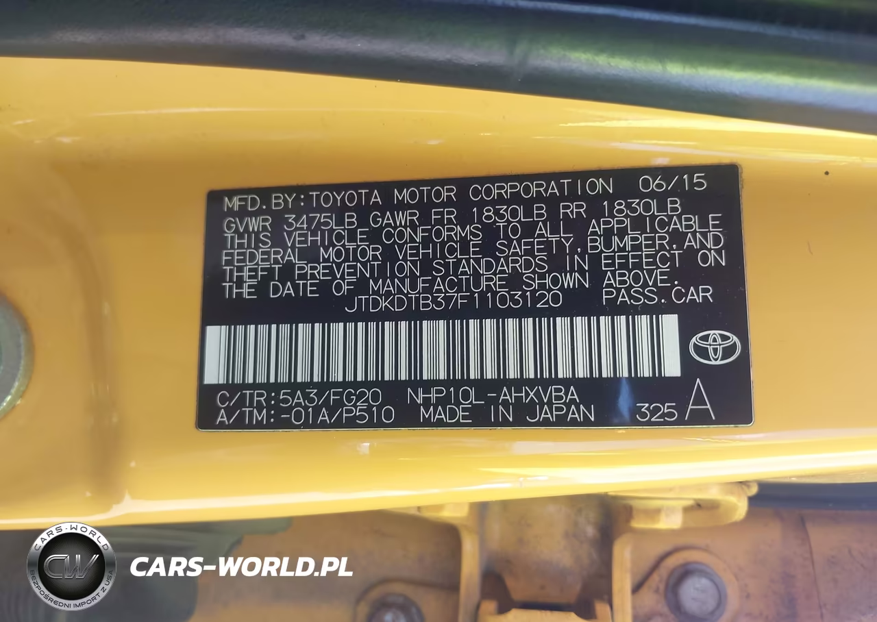 2015 Toyota Prius C Two VIN:JTDKDTB37F1103120 - 9