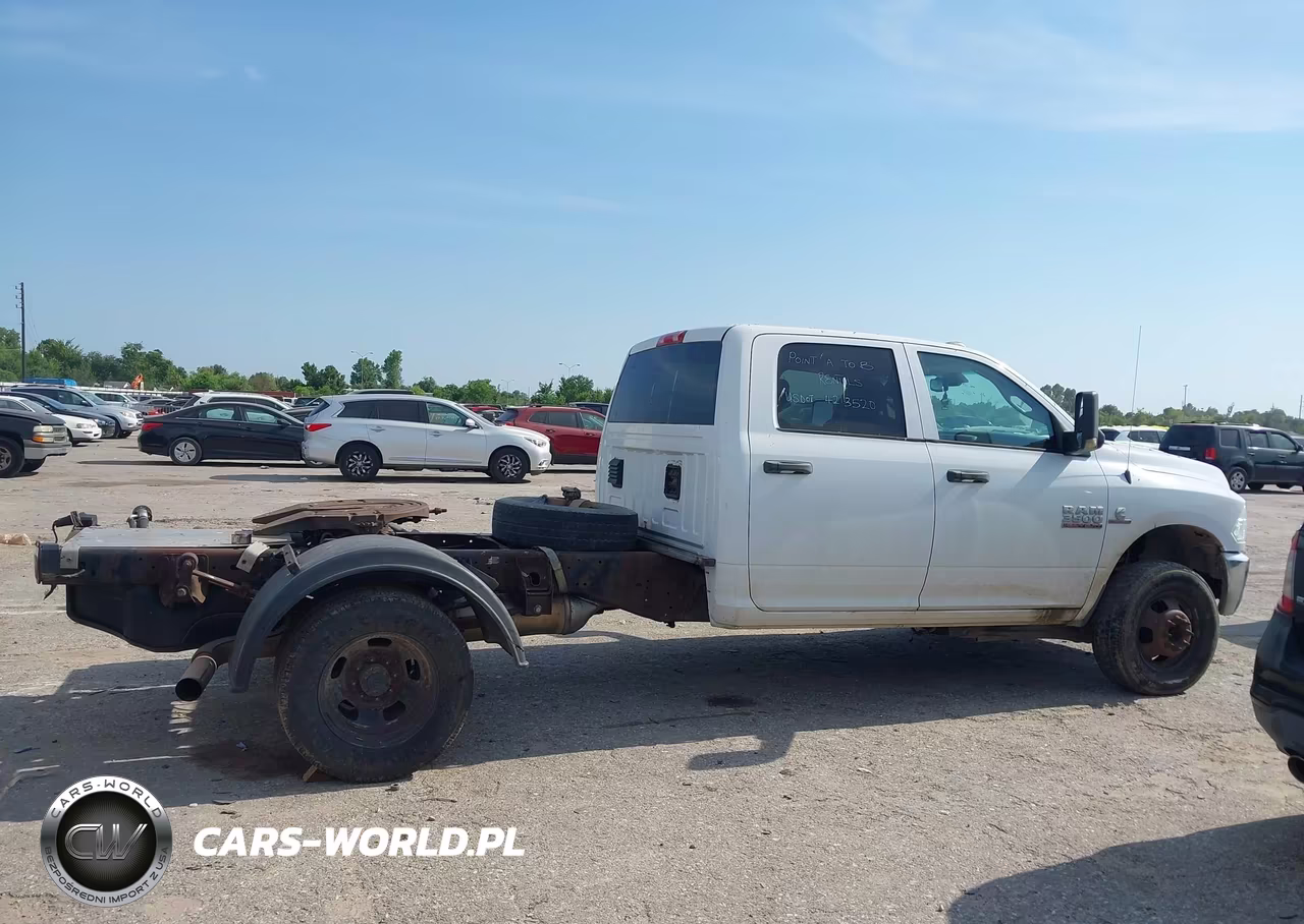 2016 Ram 3500 Chassis Tradesman-Slt-Laramie VIN:3C7WRTCL1GG374830 - 13
