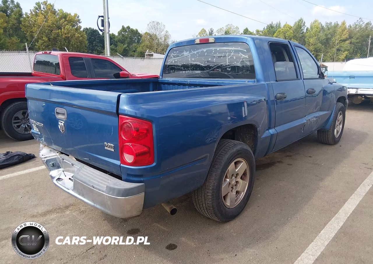 2005 Dodge Dakota Slt VIN:1D7HE48N15S330193 - 4