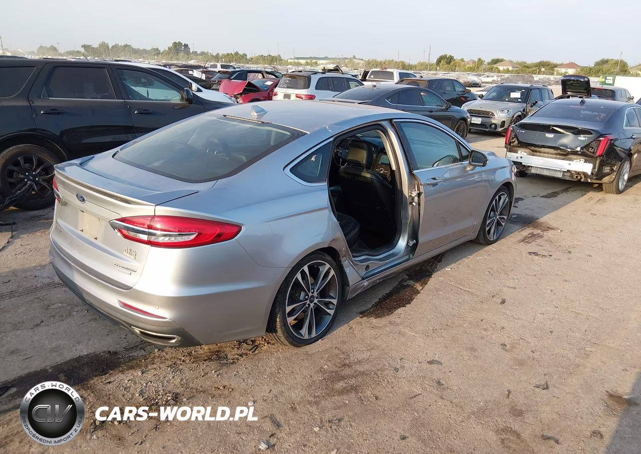 2020 Ford Fusion Titanium VIN:3FA6P0K91LR193920 - 4