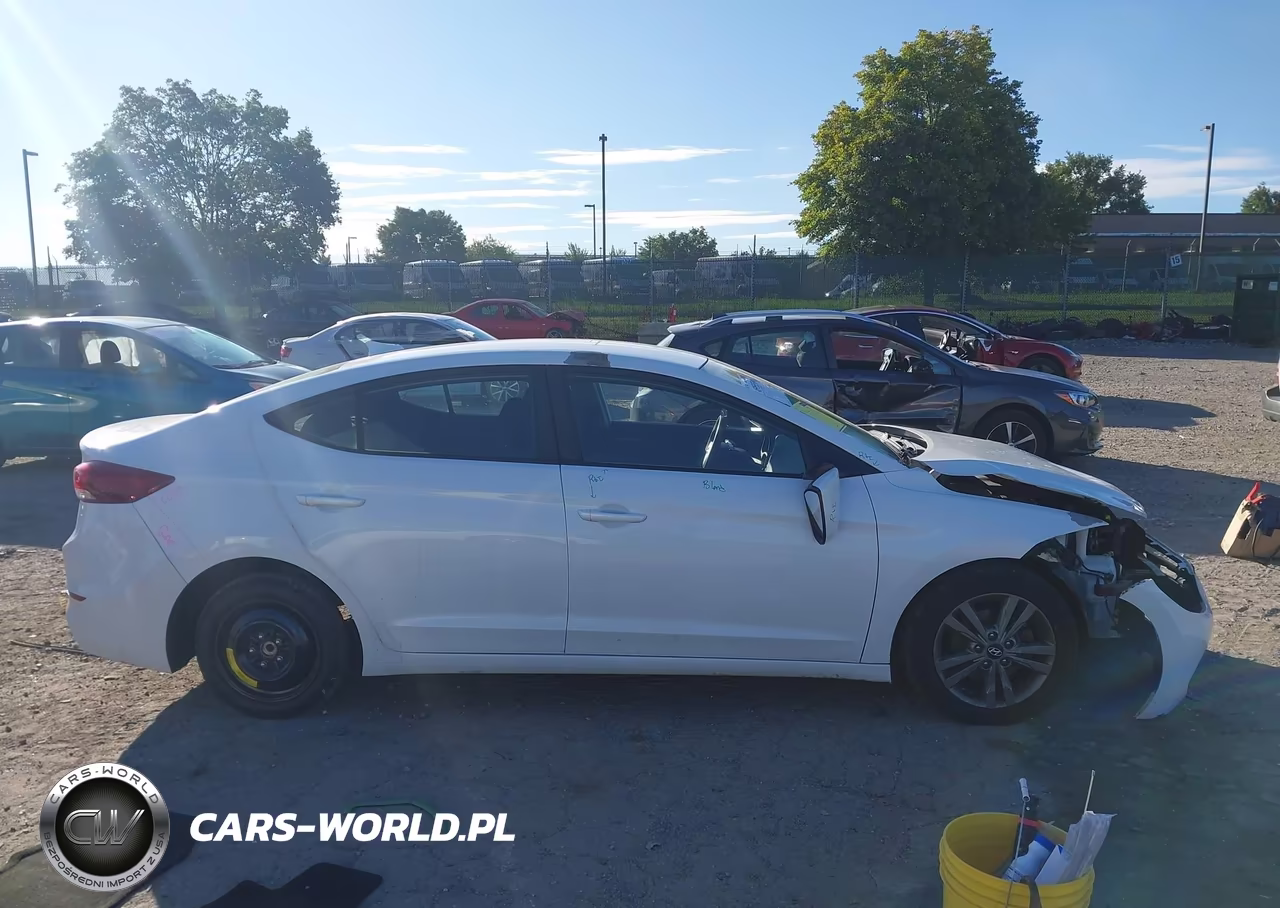 2018 Hyundai Elantra Sel VIN:5NPD84LF9JH325235 - 13