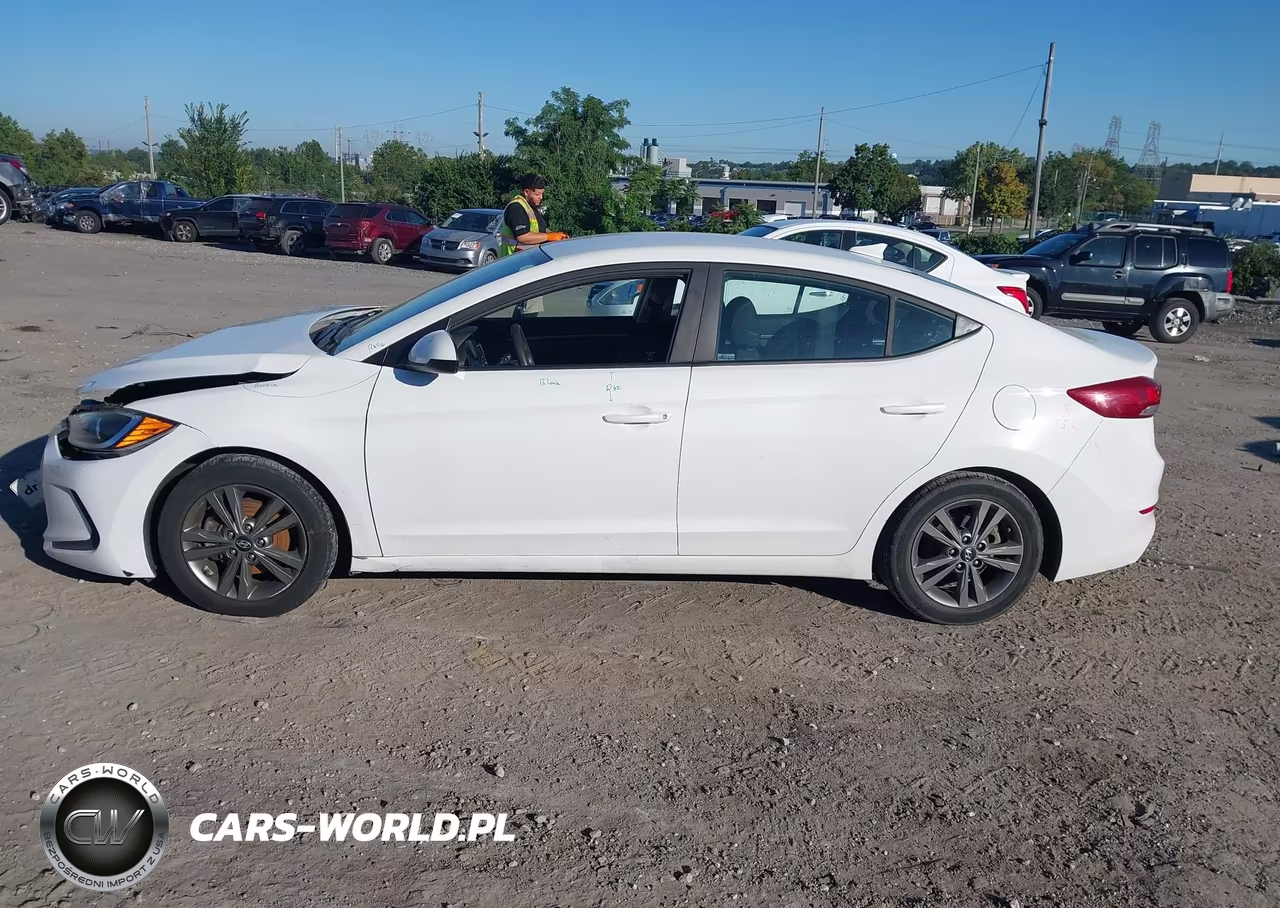 2018 Hyundai Elantra Sel VIN:5NPD84LF9JH325235 - 14