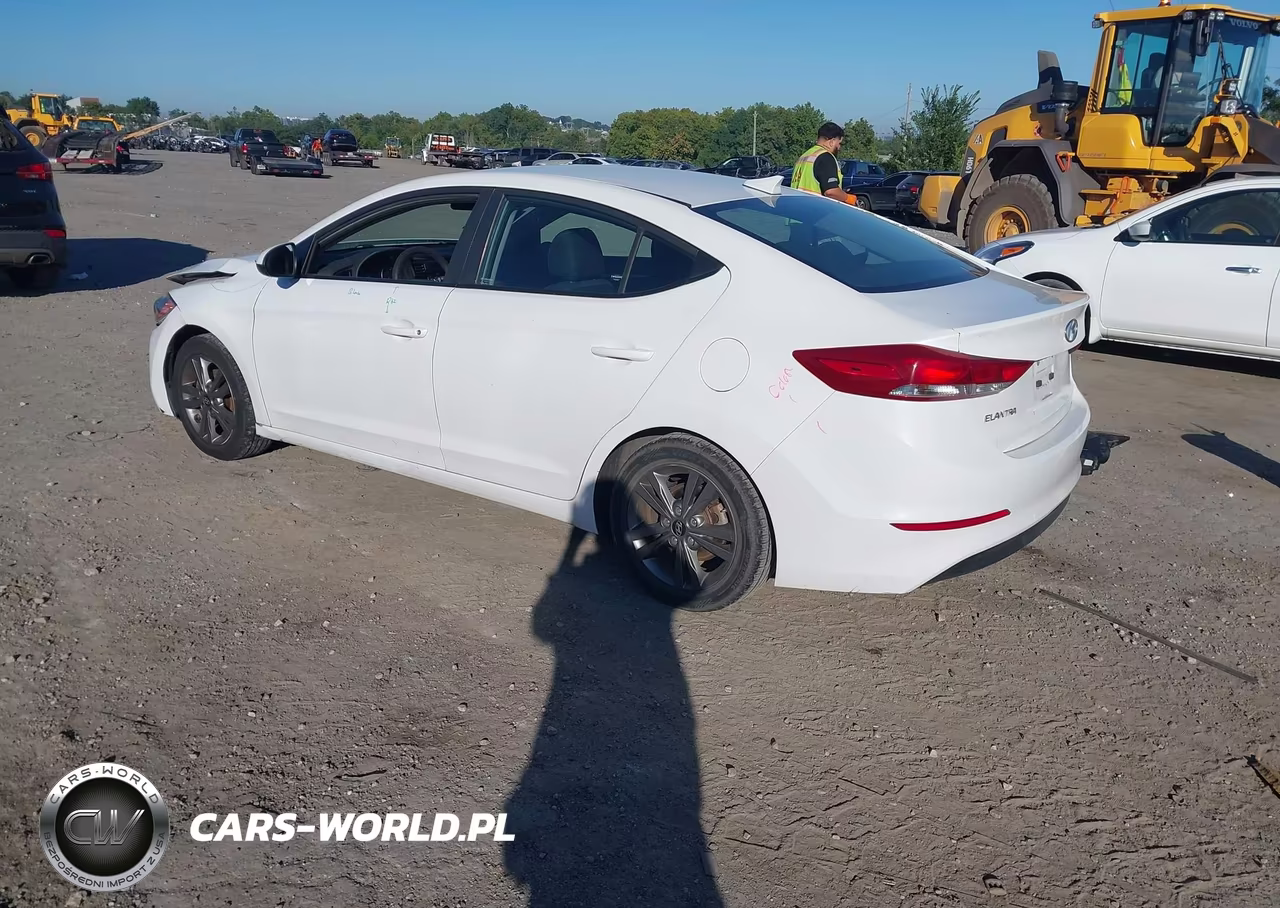 2018 Hyundai Elantra Sel VIN:5NPD84LF9JH325235 - 3