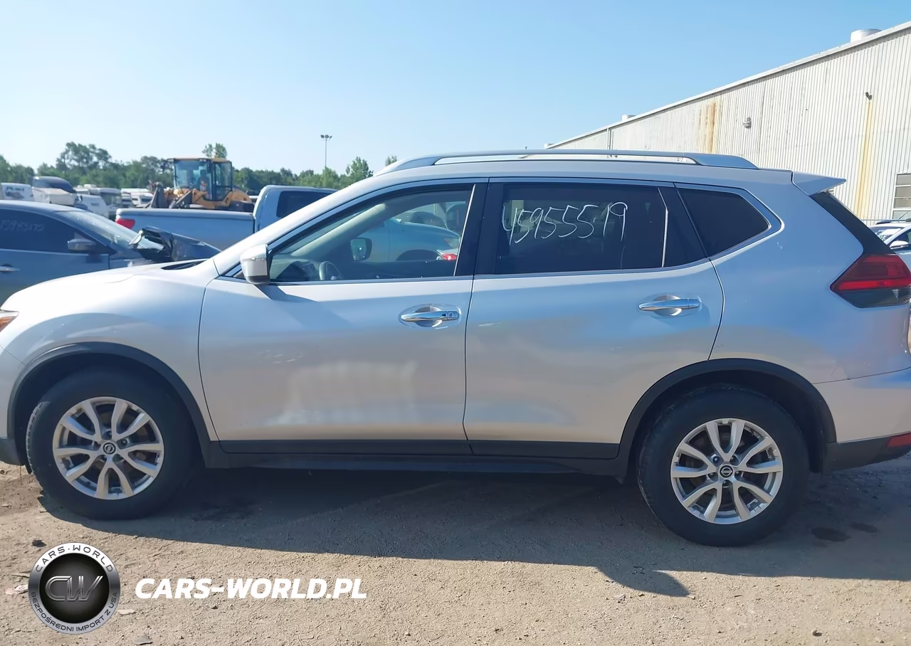 2017 Nissan Rogue Sv VIN:KNMAT2MT4HP538327 - 13