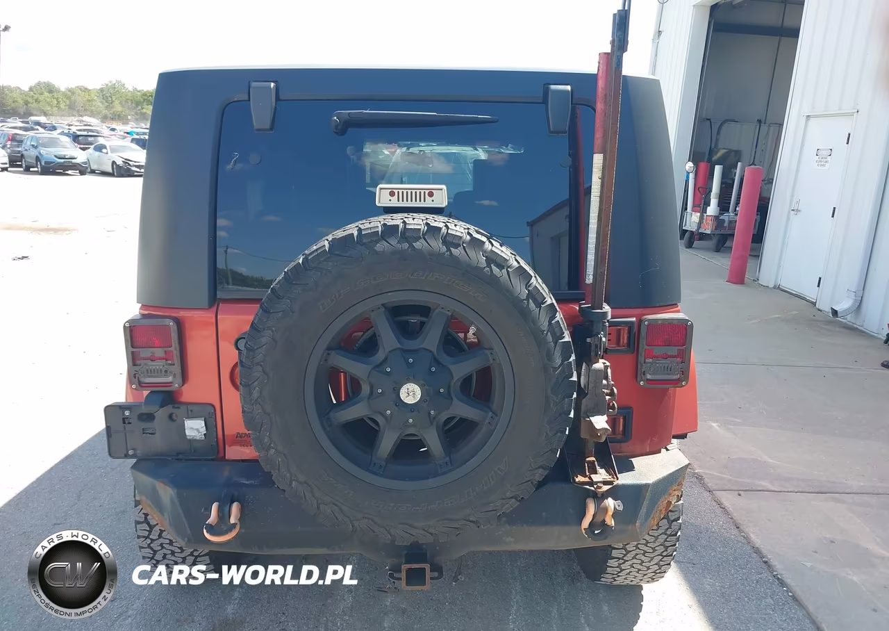 2009 Jeep Wrangler Unlimited Sahara VIN:1J4GA59169L781309 - 17