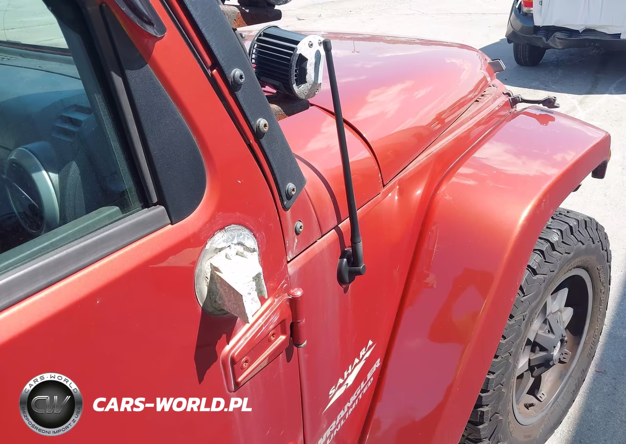 2009 Jeep Wrangler Unlimited Sahara VIN:1J4GA59169L781309 - 5