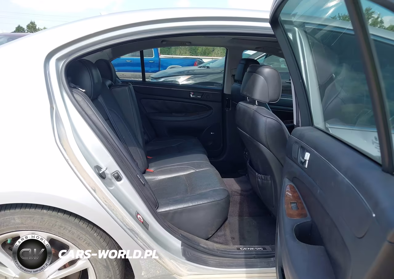 2009 Hyundai Genesis 4.6 VIN:KMHGC46F49U040379 - 8
