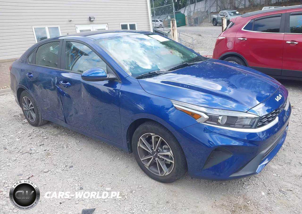 2023 Kia Forte Lxs – zdjęcie 1 z 21