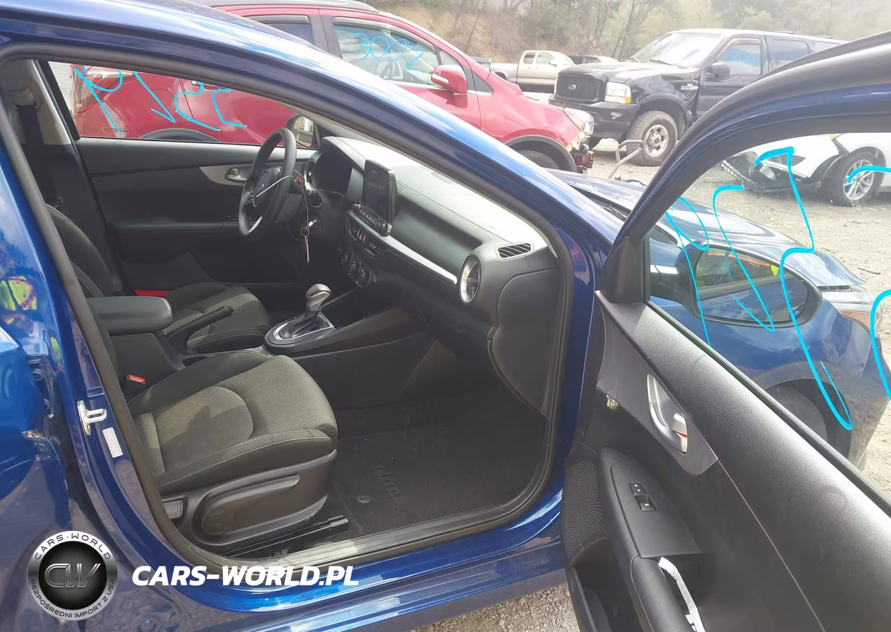 2023 Kia Forte Lxs VIN:3KPF24AD5PE641210 - 5