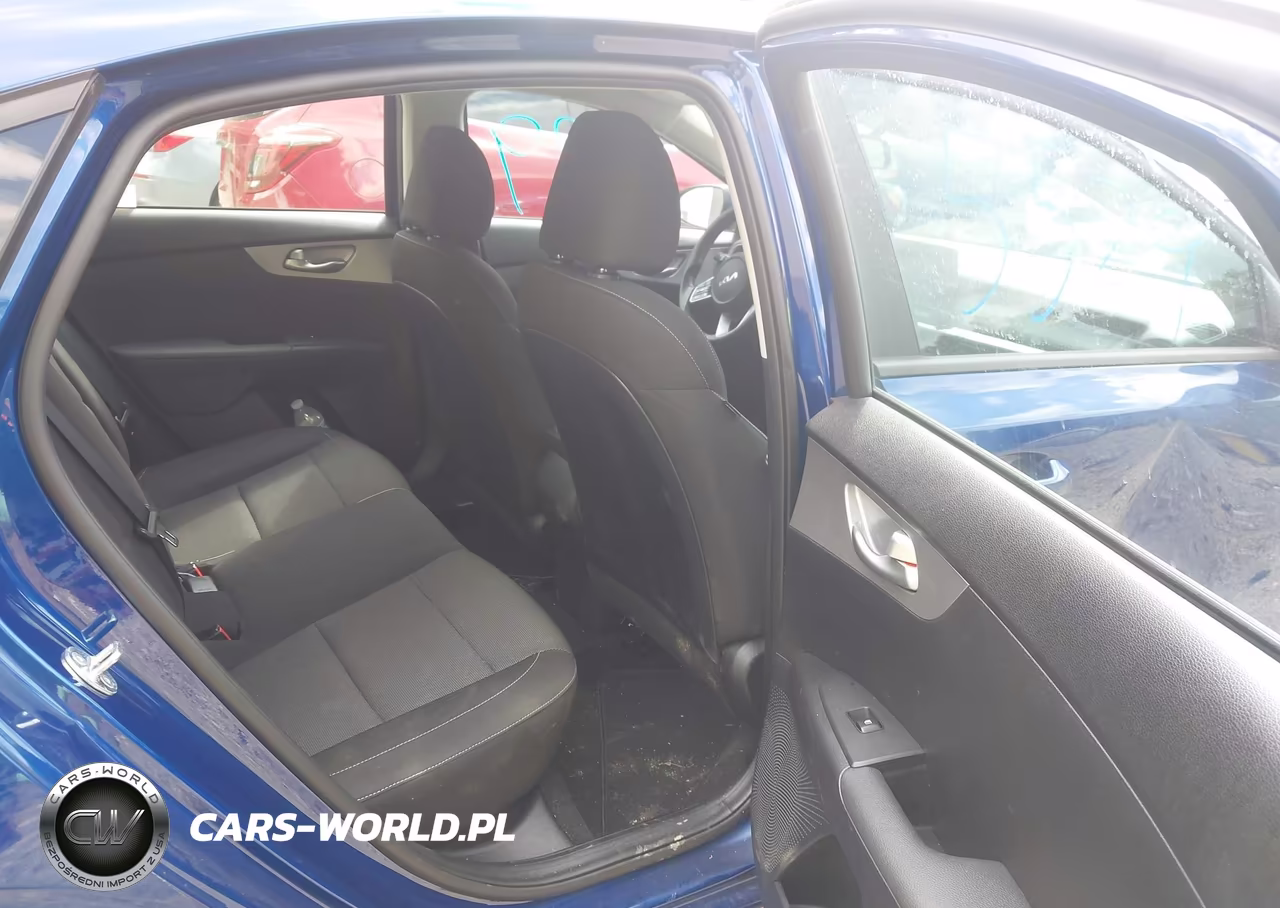 2023 Kia Forte Lxs VIN:3KPF24AD5PE641210 - 8