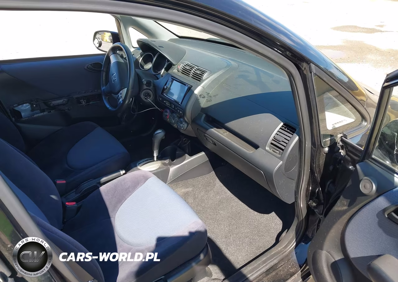 2007 Honda Fit Sport VIN:JHMGD38667S026838 - 5