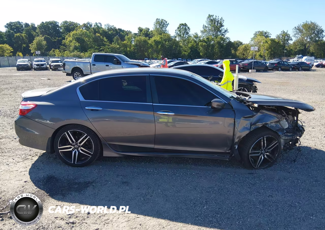 2017 Honda Accord Sport VIN:1HGCR2F59HA292191 - 14