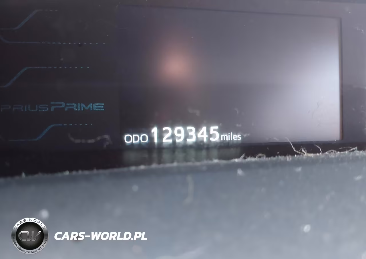 2019 Toyota Prius Prime Plus VIN:JTDKARFP8K3118359 - 15