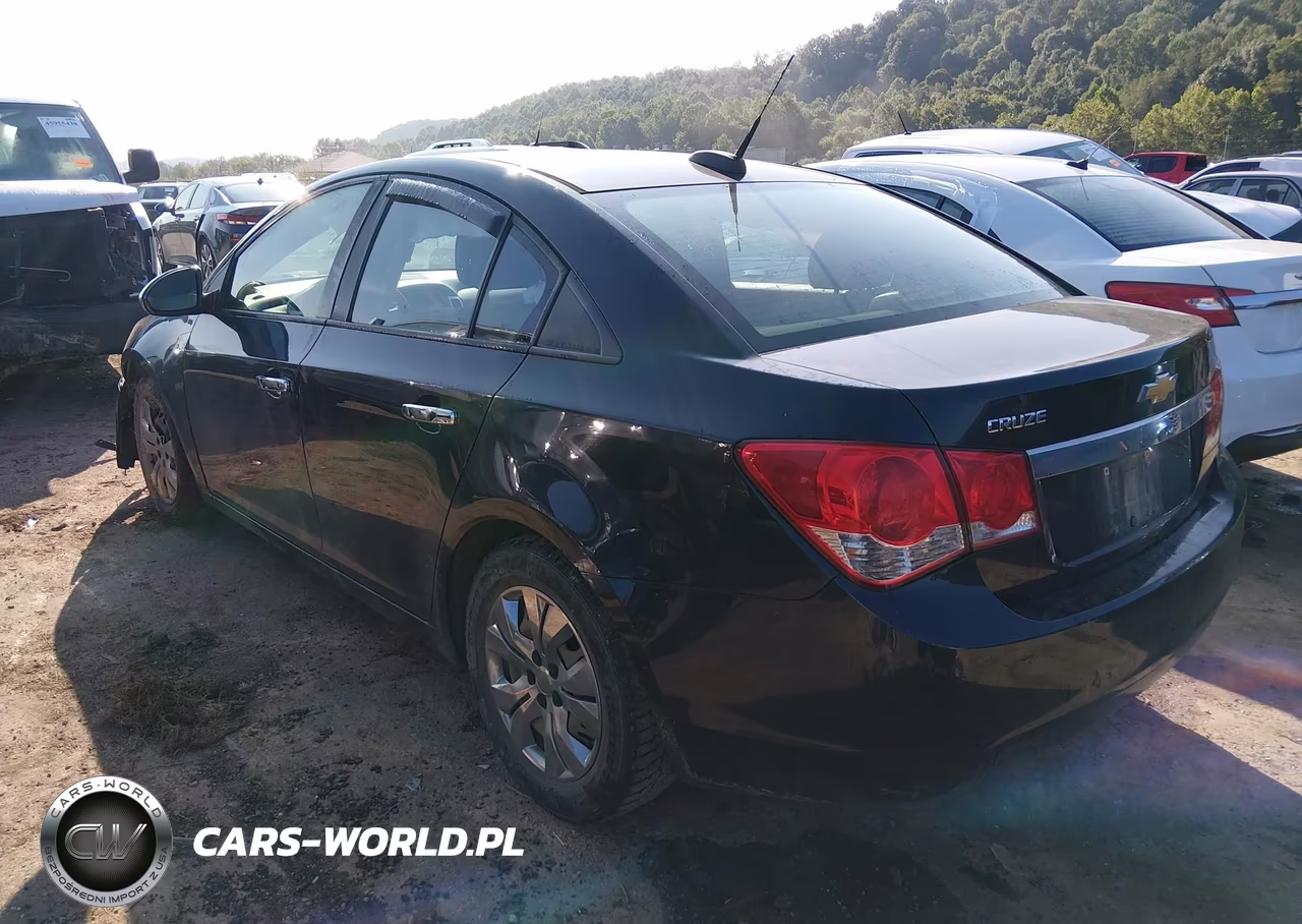 2015 Chevrolet Cruze Ls Auto VIN:1G1PA5SH1F7285456 - 3